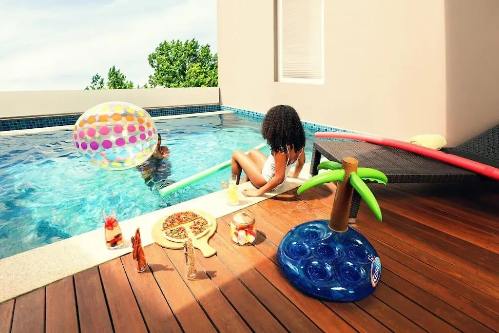 Luxury Villa - 2 Private Pools -Cliffhanger Villas Misere